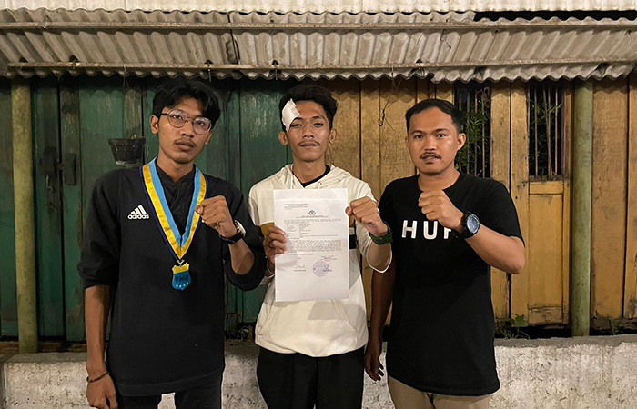 MINTA TANGGUNG JAWAB: Mahasiswa kader PMII DIY&nbsp;korban penganiayaan oknum polisi dan satpam saat demo di kKantor DPRD DIY, membuat laporan Ke Polda DIY.PMII DIY untuk Radar Jogja