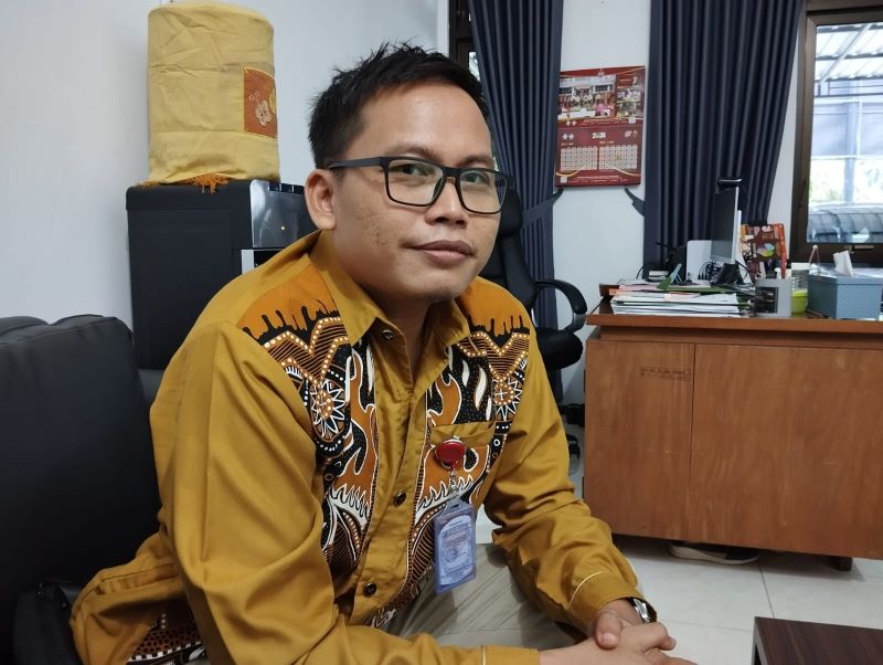 Ketua Divisi Sosialisasi Pendidikan Pemilih, Partisipasi Masyarakat Dan Sumber Daya Manusia (Sosdiklih, Parmas, dan SDM), KPU Kabupaten Purworejo Abdul Azis.