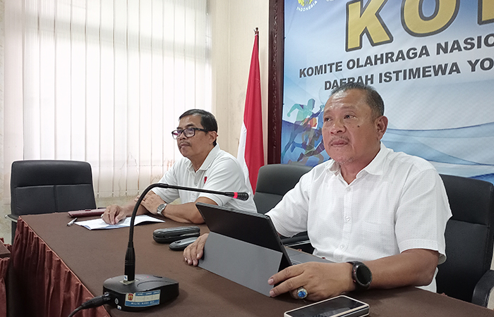 Keterangan Wakil Ketua Umm II KONI DIY Pramana saat di Kantor KONI DIY.Rizky Wahyu/Radar Jogja