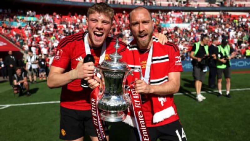 Duo Manchester United asal Denmark rayakan kemenangan atas Manchester City di ajang FA CUP (Getty Images)