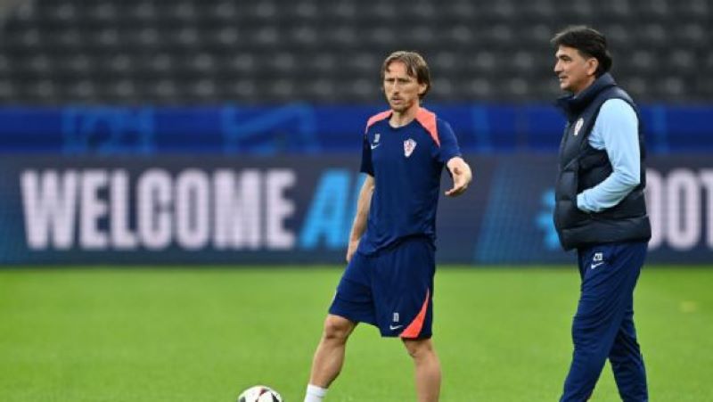 Luka Modric beli saham tim kasta kedua Inggris, Swansea City