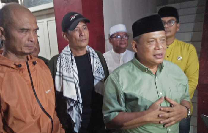 PEDE: Joko Purnomo saat ditemui di Kantor Kalurahan Potorono. Dia siap maju menjadi calon bupati Bantul pada Pilkada 2024 mendatang.Khairul Ma