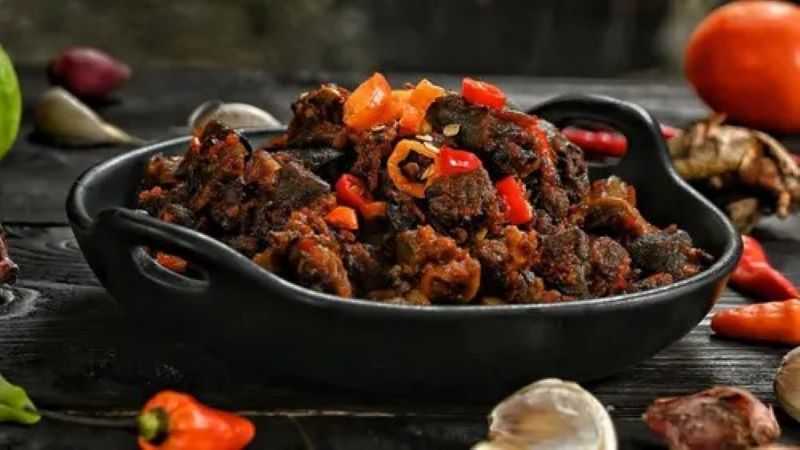 Krengsengan daging kambing.
