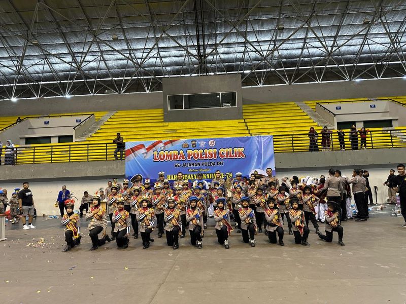 ANTUSIAS: Polisi Cilik tampil dalam Lomba Pocil di GOR Amongrogo.&nbsp;