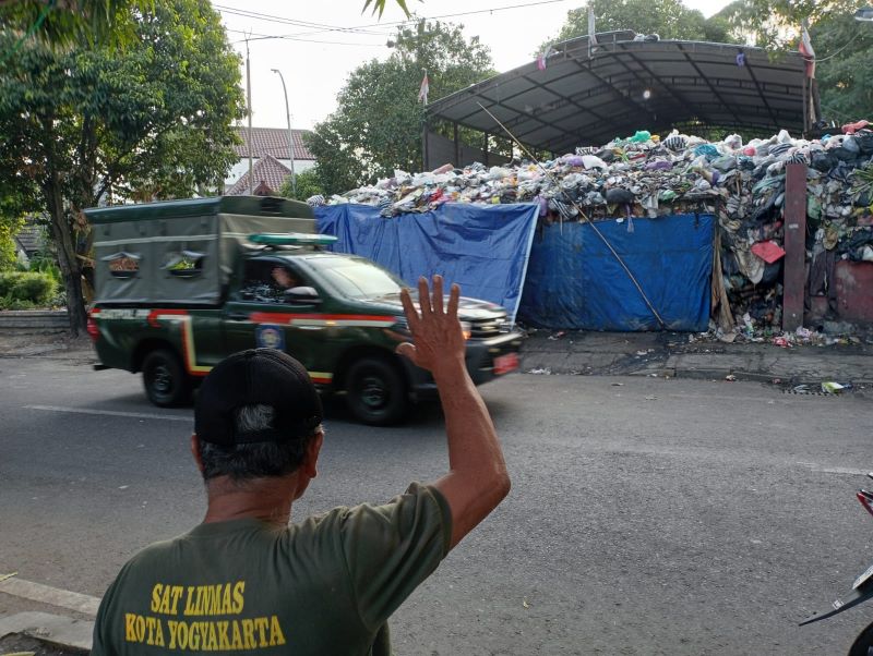 Suasana tumpukan sampah di Depo Mandala Krida, Sabtu (22/6/2024)