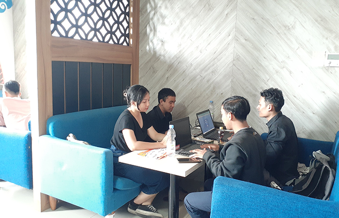 TERJANGKAU: Suasana coworking space Studio 103 Jogjakarta di rooftop Pasar Prawirotaman, Brontokusuman, Mergangsan, Kota Jogja.IWAN NURWANTO/RADAR JOGJA