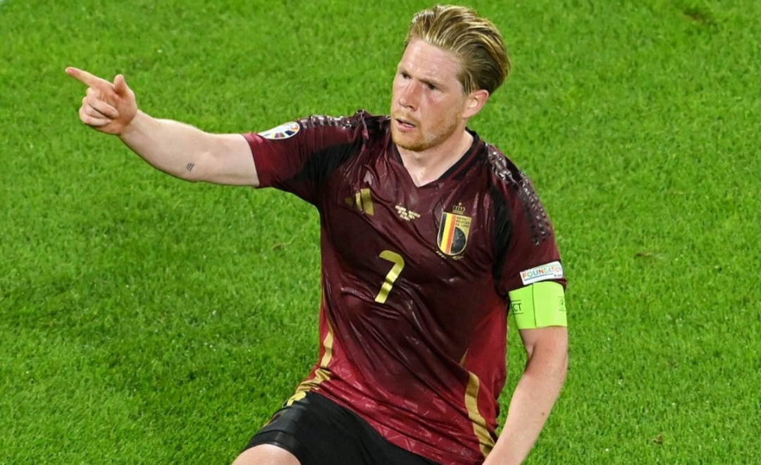 Selebrasi Kevin De Bruyne usai mencetak gol kedua bagi Belgia ke gawang Rumania