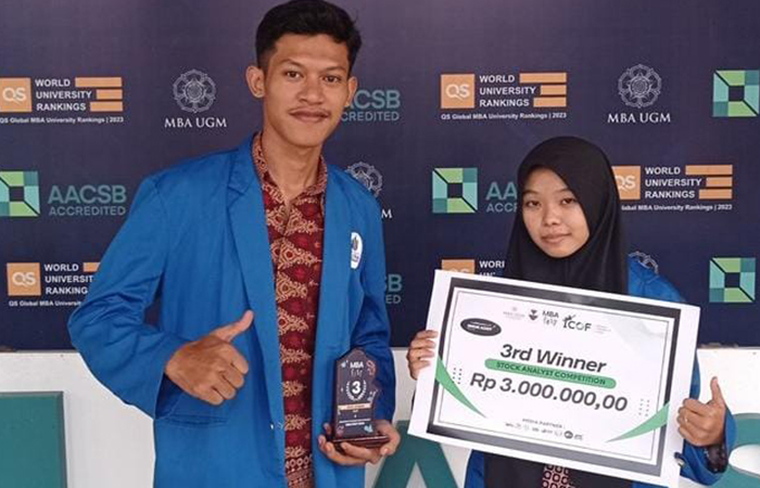 PRESTASI: Tim KSPM UMBY berhasil meraih 3rd winner Stock Analyst Competition ICOF yang digelar MBA UGM.Dokumentasi UMBY
