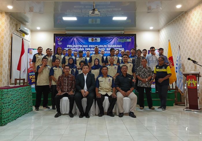 Keterangan Pengurus&nbsp;PDBI&nbsp;DIJ&nbsp;periode 2023-2027 saat berfoto bersama usai dilantik dan dikukuhkan di Aula KONI DIJ beberapa waktu lalu.