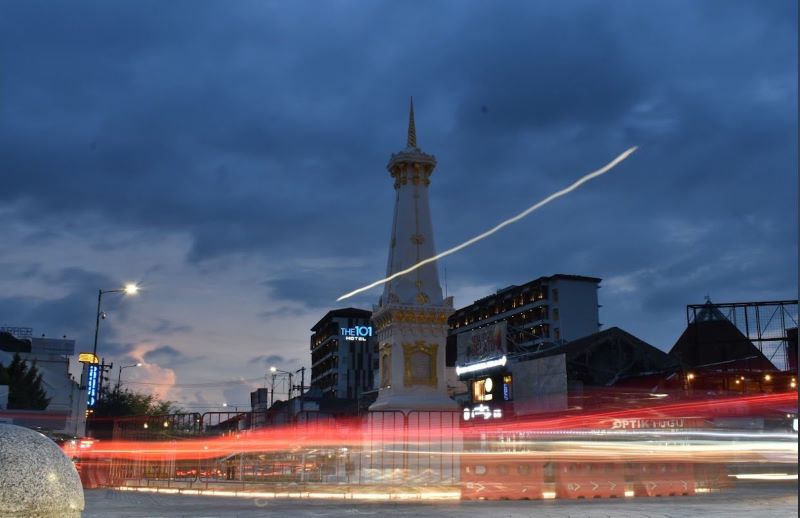 Tugu Jogja.