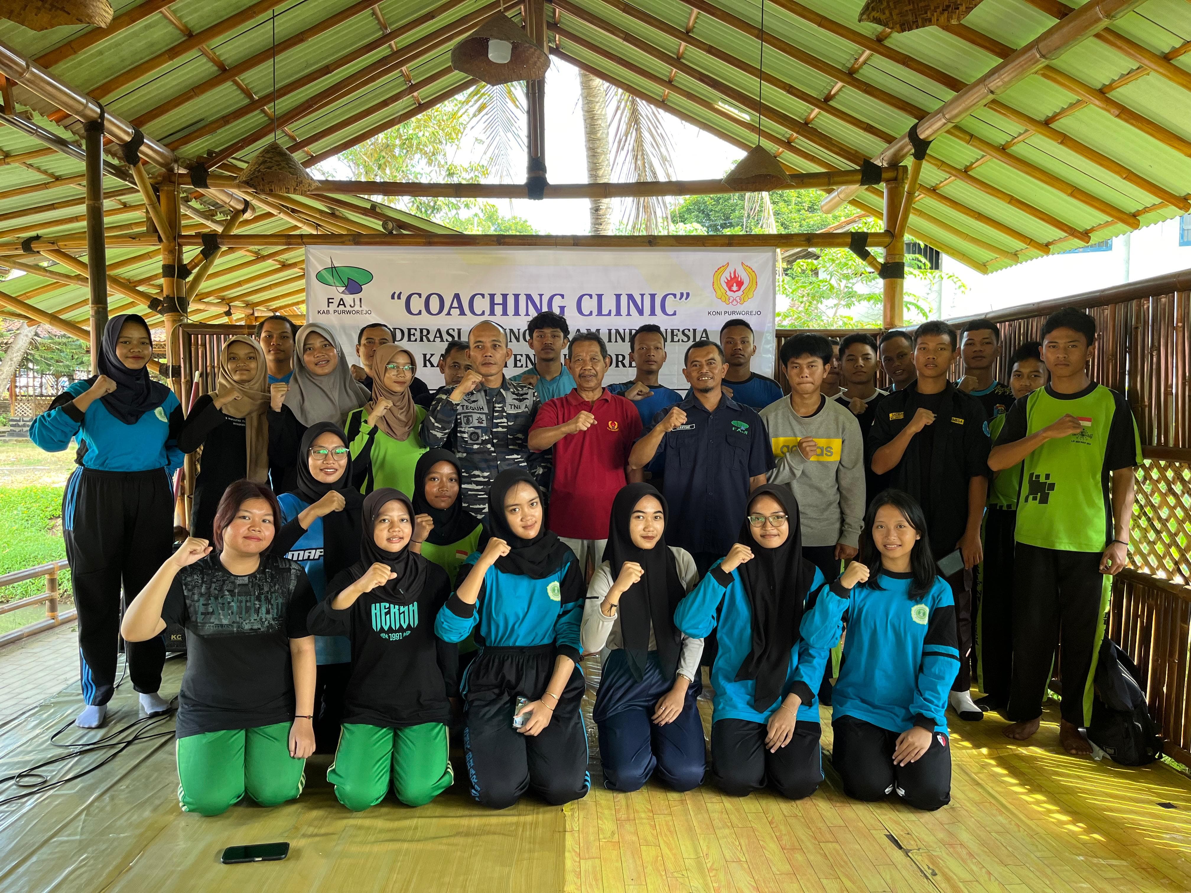 FAJI Purworejo gelar coaching clinic untuk tingkatkan keterampilan para atlet arung jeram Purworejo, Rabu (26/6).&nbsp;(FAJI Purworejo untuk Radar Jogja)