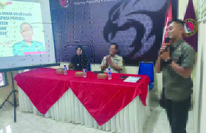 KONSOLIDASI: Sapto Ongko menjelaskan perihal potensi ancaman non militer saat Pilkada.&nbsp;(ANOM BAGASKORO/RADAR JOGJA)