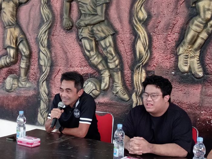 Keterangan, Pelatih kepala PSIM Jogja Seto Nurdiyantoro