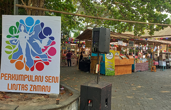 MERIAH: Pasar rakyat UMKM gesper 2024 yang digelar di ISI Yogyakarta dengan berbagai kegiatan kesenian dan pertunjukan.Khairul Ma