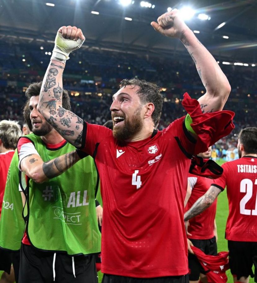 Caption Foto : Selebrasi Para pemain Georgia di akhir laga