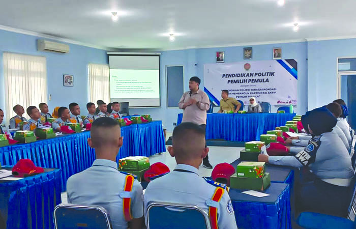 suasana diskusi di Bakesbangpol