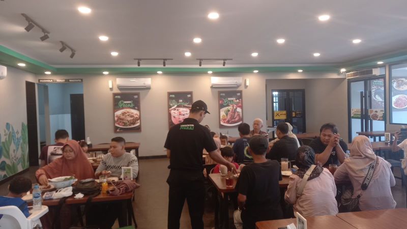 Bebek Goreng H. Slamet by Waroeng memberikan promo menarik