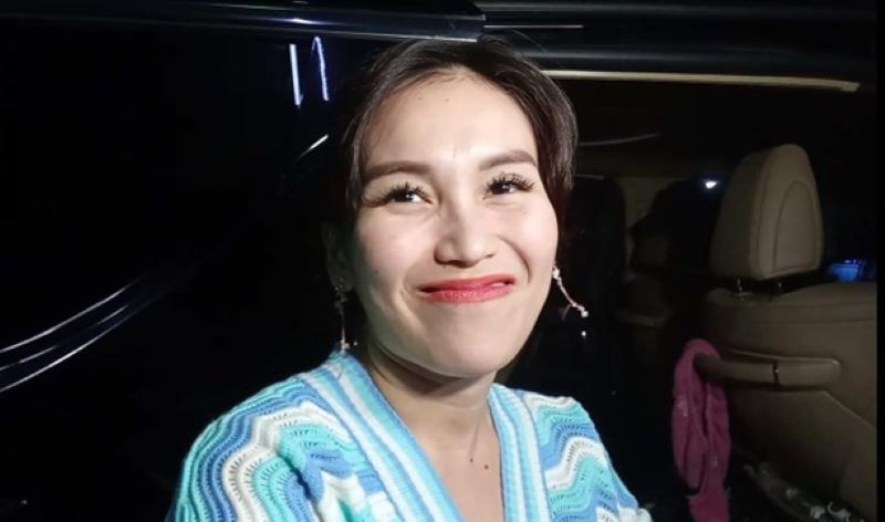 Ayu Ting Ting.