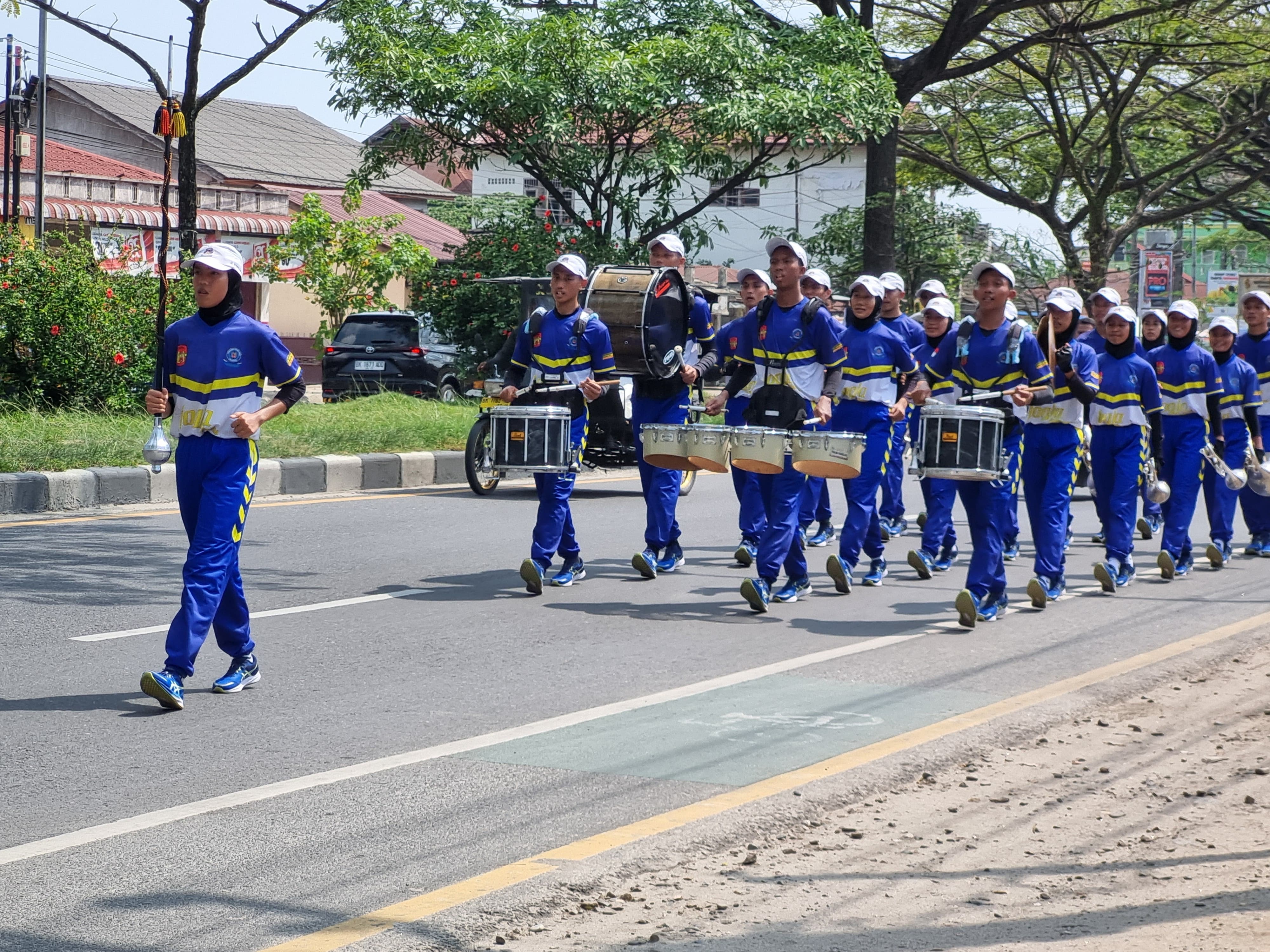 SIAP TANDING: Keterangan Tim Drum Corps (DC) Ayodhya saat latihan rutin. Mereka akan berlaga di &nbsp;Pekan Olahraga Nasional (PON) XXI Aceh-Sumut 2024 mendatang.Dokumen Tim Drum Corps (DC) Ayodhya Karta