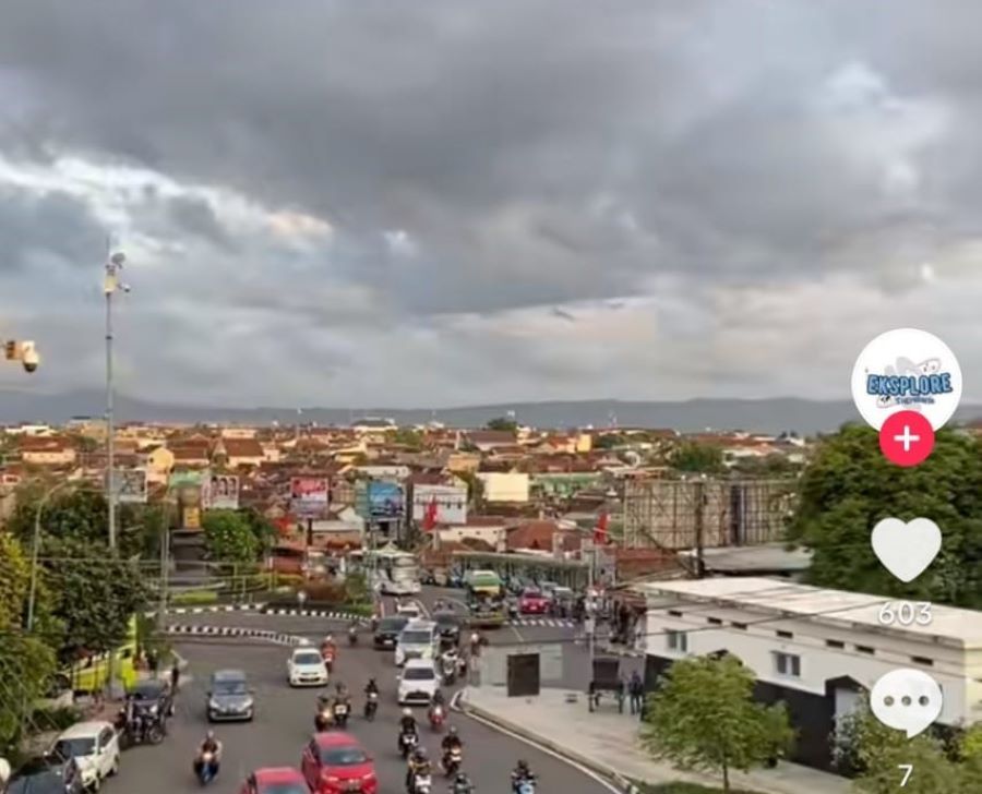 Spot Nyore di rooftopTempat Parkir Abu Bakar Ali.