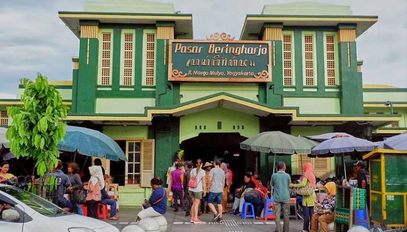 Pasar Beringharjo, di Yogyakarta.