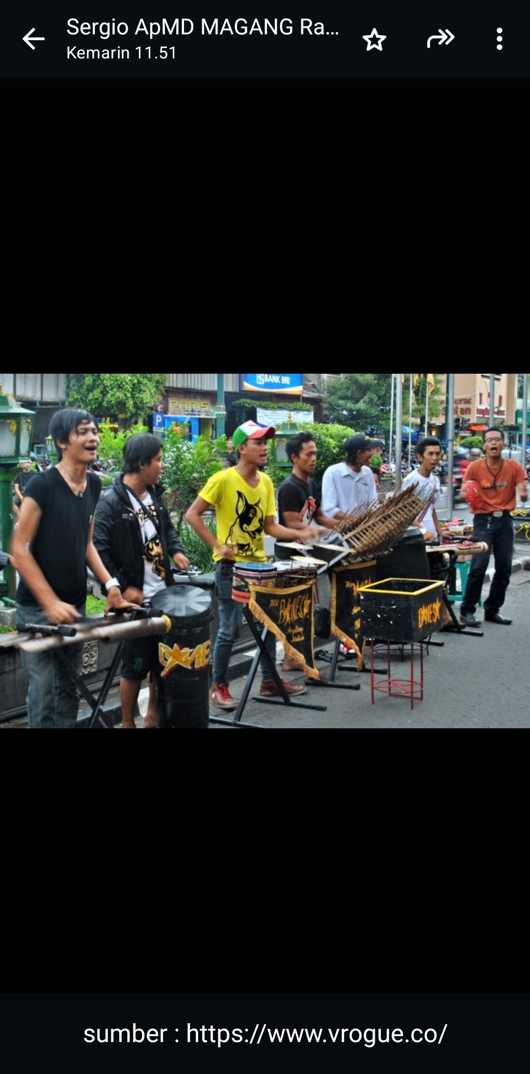 Musisi jalanan di Malioborro.