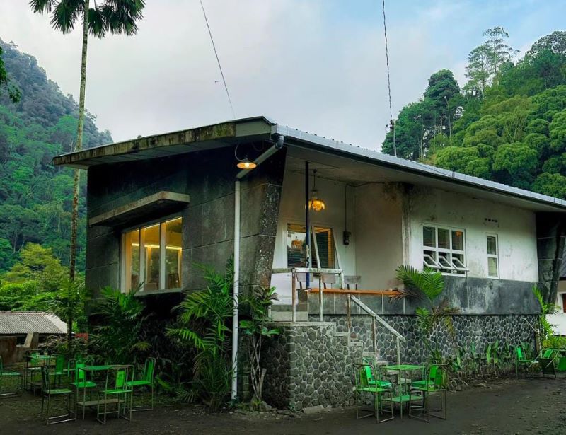 Kafe hits Leren Lan Sareh di Kaliurang, Yogyakarta.