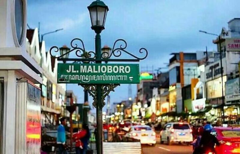 Jalan Malioboro Yogyakarta.
