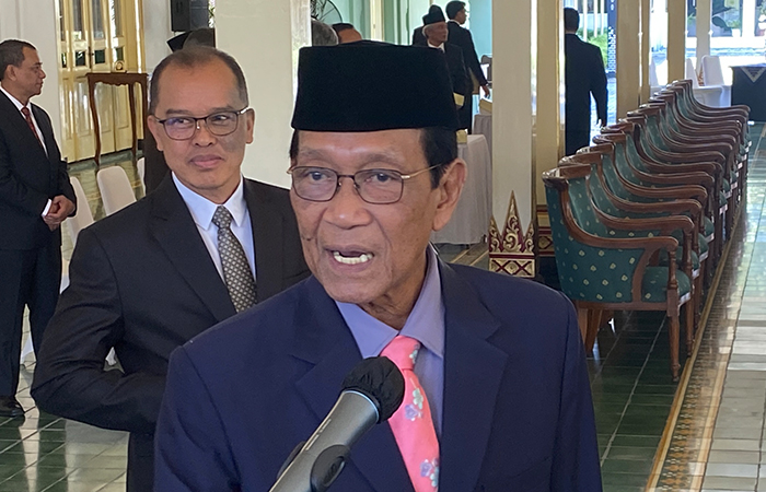 Gubernur Hamengku Buwono X