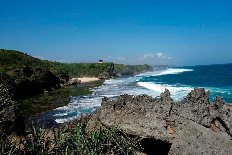 Pantai Sundak