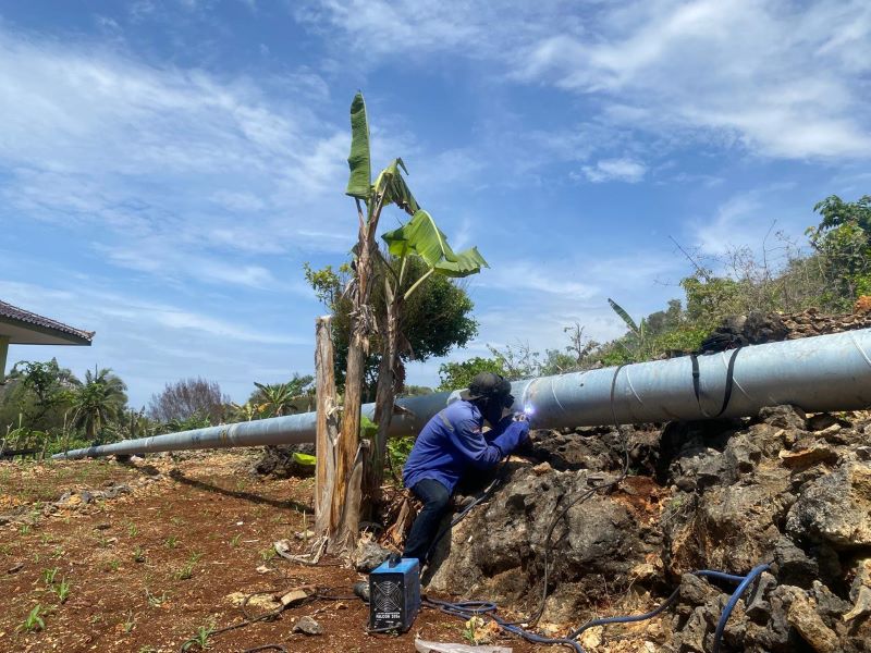 Proyek jaringan perpipaan memanfaatkan sumber air tanah Ngobaran untuk mengatasi kekeringan di Kabupaten Gunungkidul.