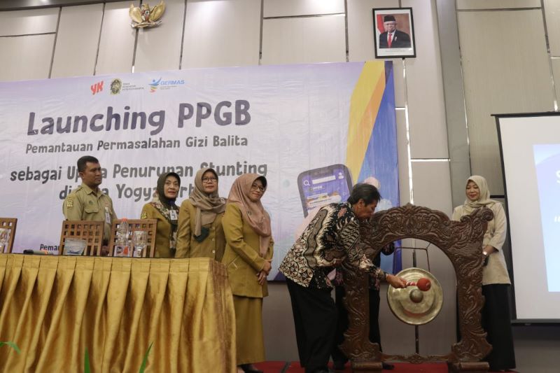 Peresmian Aplikasi Pemantauan Permasalahan Gizi Pada Balita di Yogyakarta ( Sumber : warta.jogjakota.go.id )