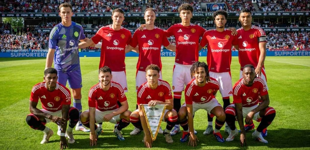Starting line up kombinasi pemain muda dan reguler saat menantang Rosenborg (manutd.com)