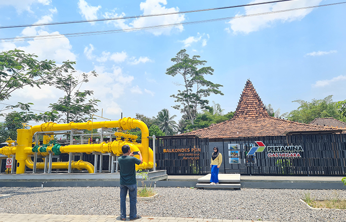 BERI MANFAAT: Balkondes PGN Karangrejo menyalurkan gas alam ke rumah-rumah warga. Mereka pun merasakan manfaat dari gas alam itu.NAILA NIHAYAH/RADAR JOGJA