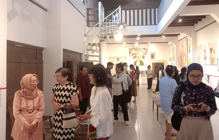 APRESIASI: Suasana pembukaan Kegiatan Pameran Lini Masa di Yayasan Rumah Das, (21/7).Delima Purnamasari/Radar Jogja