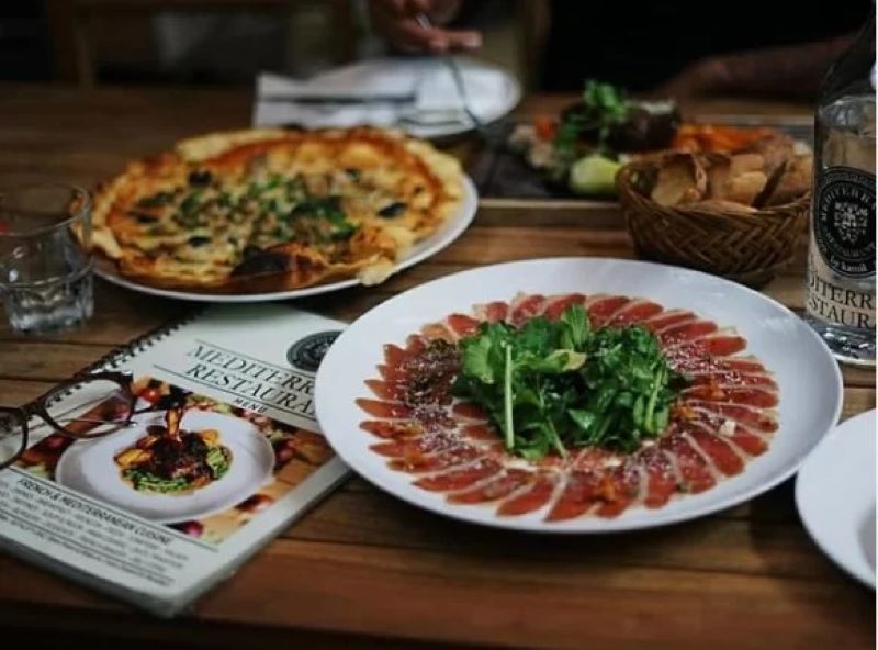 Mediterranea Restaurant by Kamil.