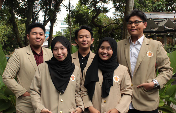 INOVATIF: Tim PKM UGM yang meneliti tanaman krokot yang berguna sebagai terapi kuratif potensial untuk gagal ginjal kronis.