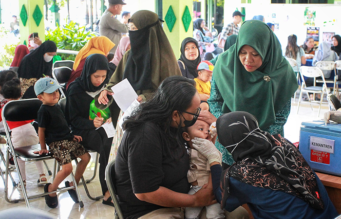Imunisasi Polio Hari Anak .GUNTUR AGA TIRTANA/RADAR JOGJA