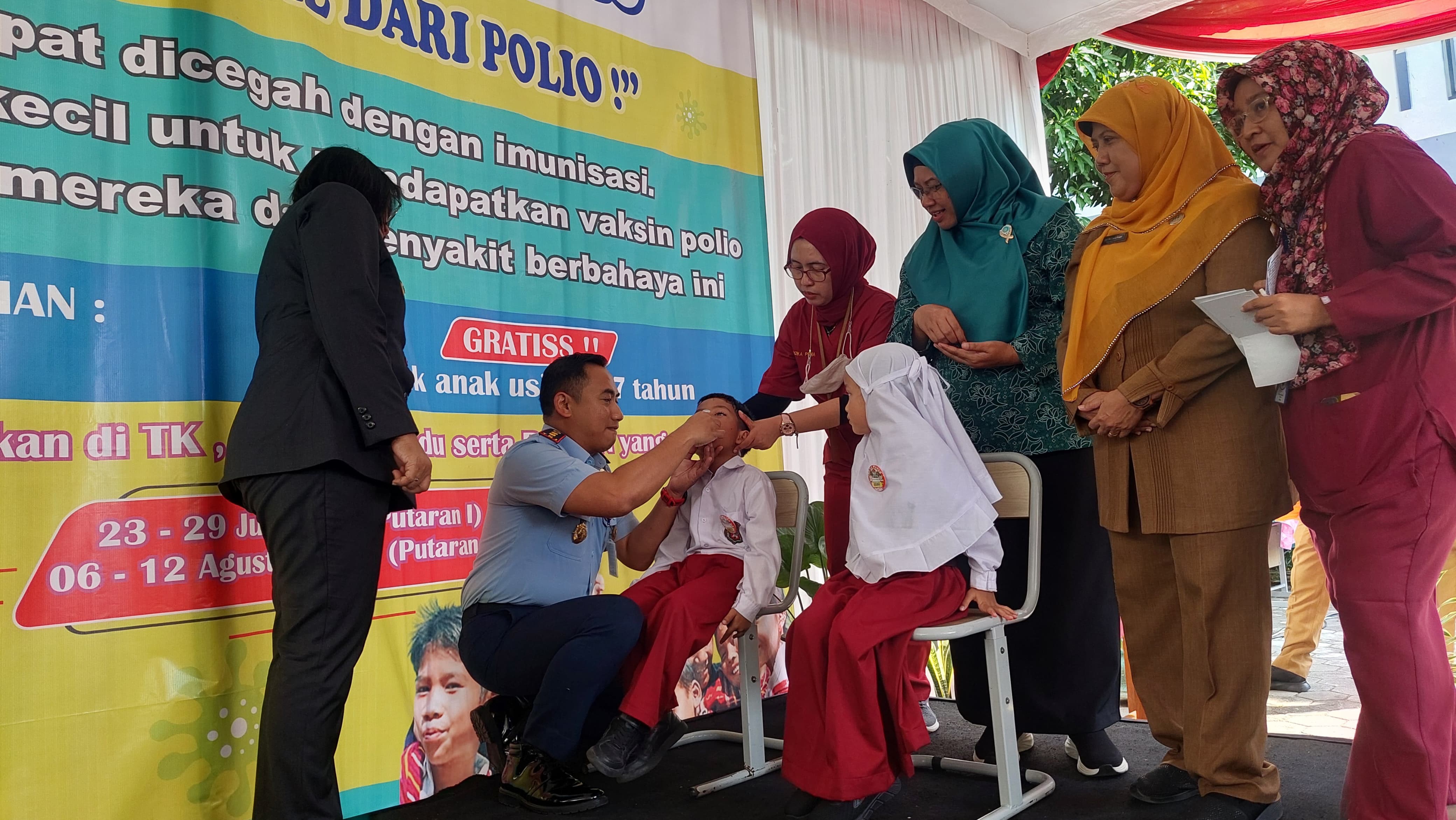 Pekan Imunisasi Nasional Polio.