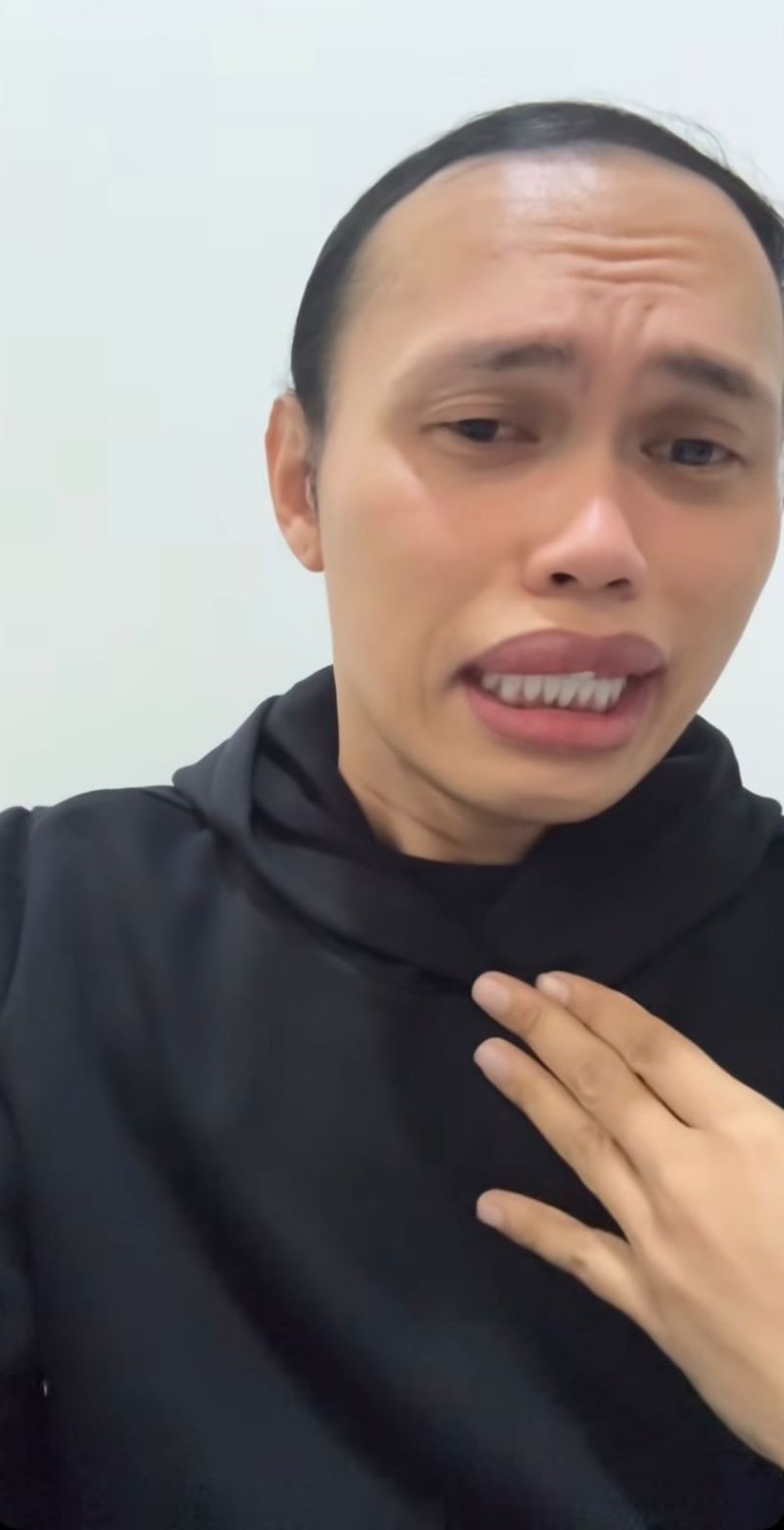 Wanda Hara meminta maaf secara terbuka di Instagram.