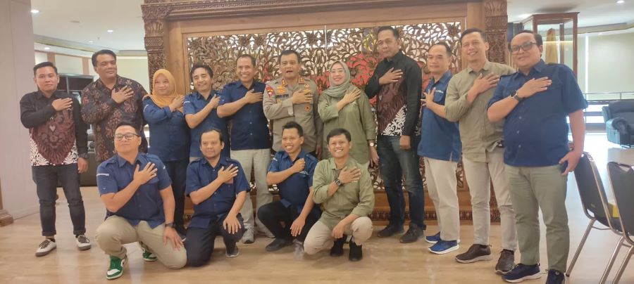 Tim Jawa Pos Radar wilayah Jateng dan Yogyakarta bersilaturahmi dengan Kapolda Jateng Irjen Pol Ahmad Luthfi, Kamis (25/7/2024). (TRI WAHYU CAHYONO/RADAR SOLO)