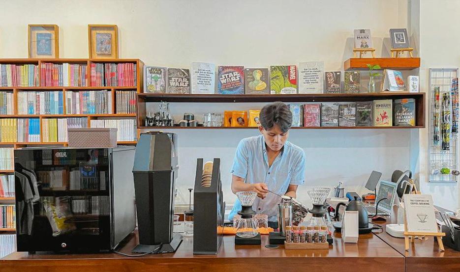Rekomendasi Library Caf&eacute; Jogja yang wajib dicoba.
