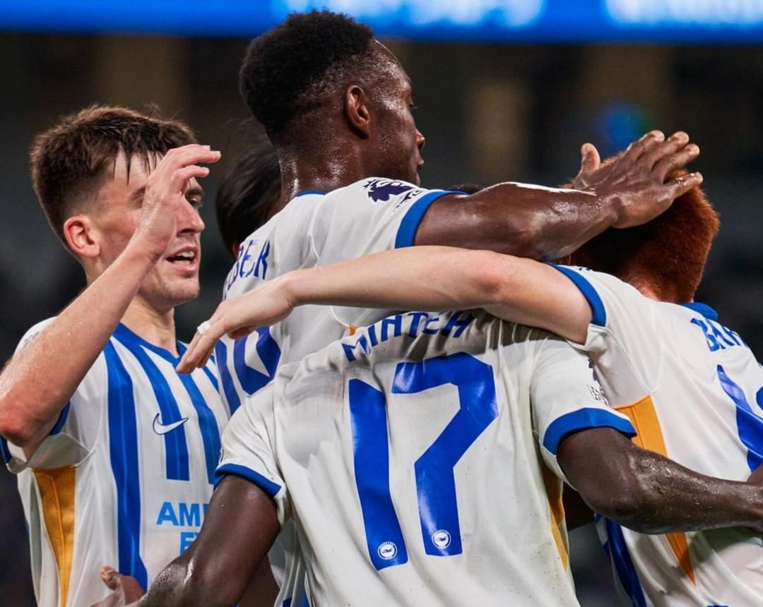 Selebrasi pemain Brighton usai kalahkan Tokyo Verdy dalam pertandingan persahabatan (ig officialbhafc)