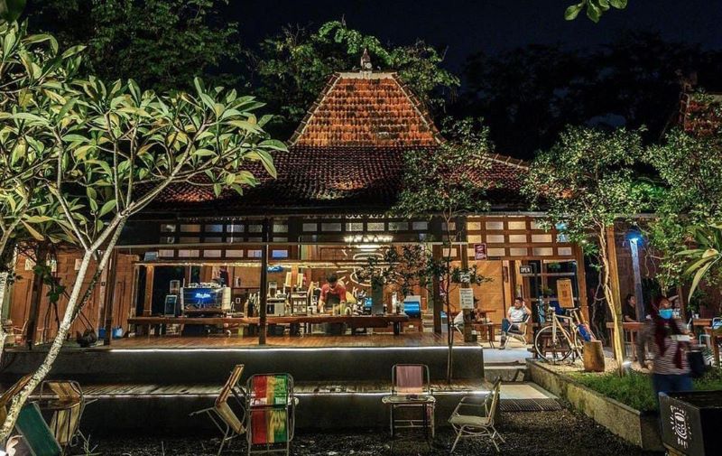 Kedai Filosofi Kopi (Sumber Foto: Instagram/@filosofikopi)