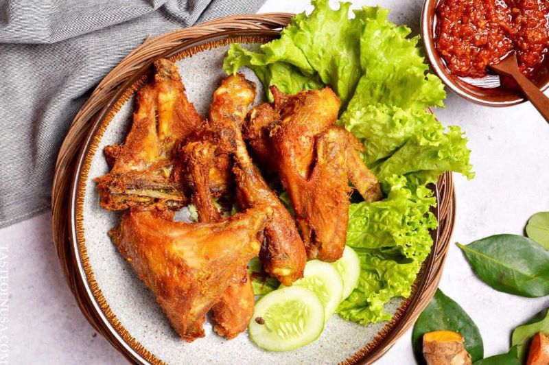 Ilustrasi Ayam Goreng Terenak di Jogja