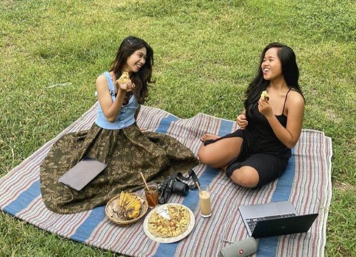 Menikmati suasana Kebon Tamantirto dengan makanan dan suasana alamnya