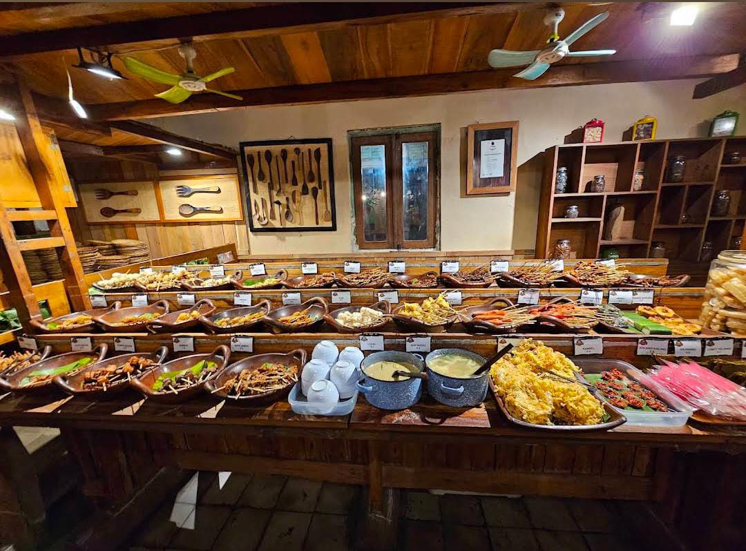 Berbagai Macam Menu yang Nikmat dan Lezat dari Angkringan Waroeng Klangenan (Google Maps)