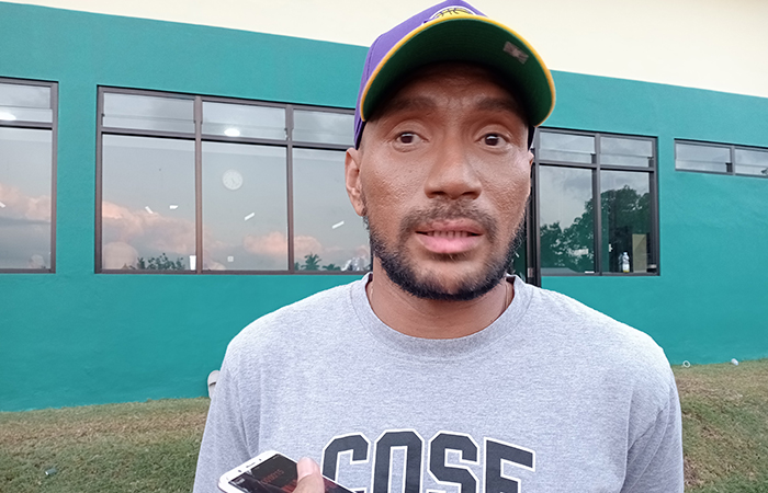 Manajer PSS Sleman Leonard Tupamahu.