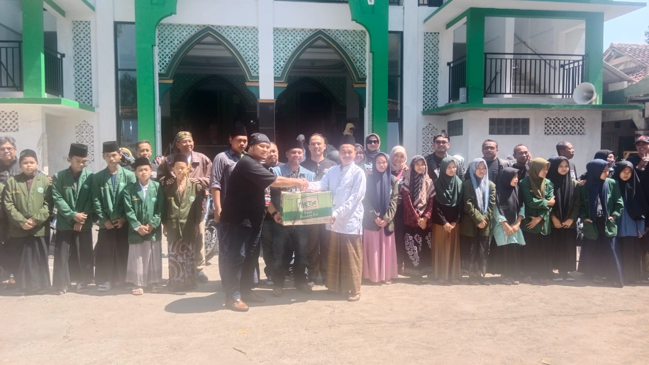 Komunitas BOSS Biker SM Sport kumpul di Kulon Progo