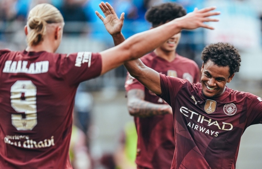 Selebrasi Erling Haaland usai mencetak hattrick saat Manchester City kalahkan Chelsea dalam pertandingan persahabatan (ig mancity)